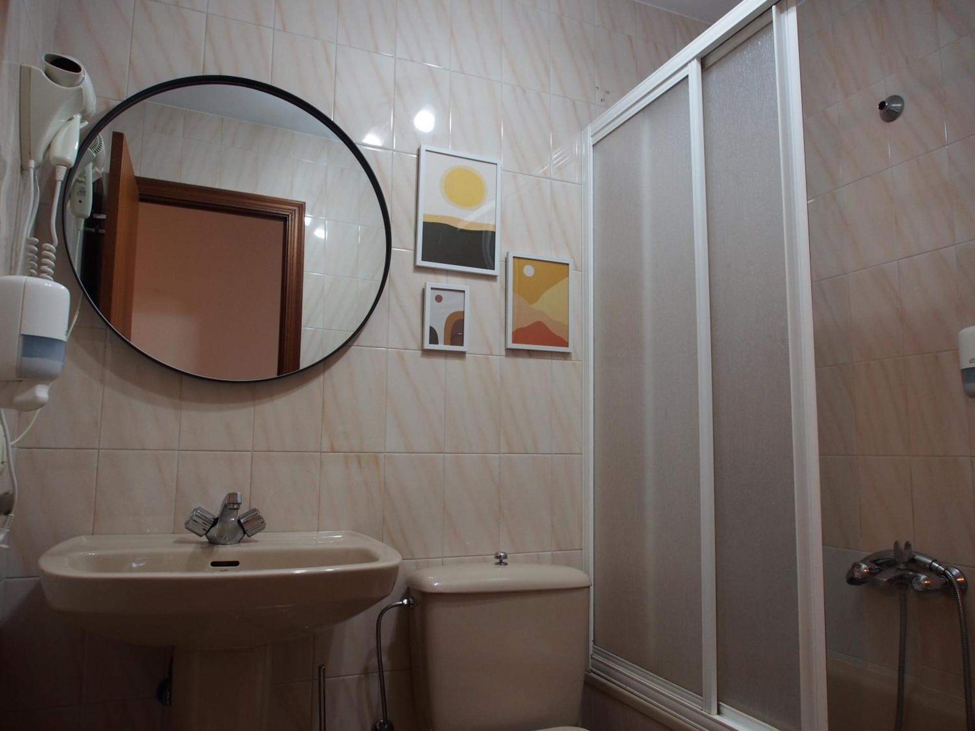 Hostal Remona Espinama Ngoại thất bức ảnh
