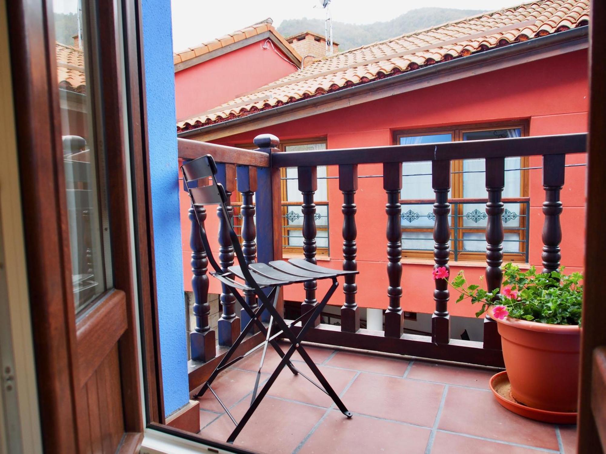 Hostal Remona Espinama Ngoại thất bức ảnh