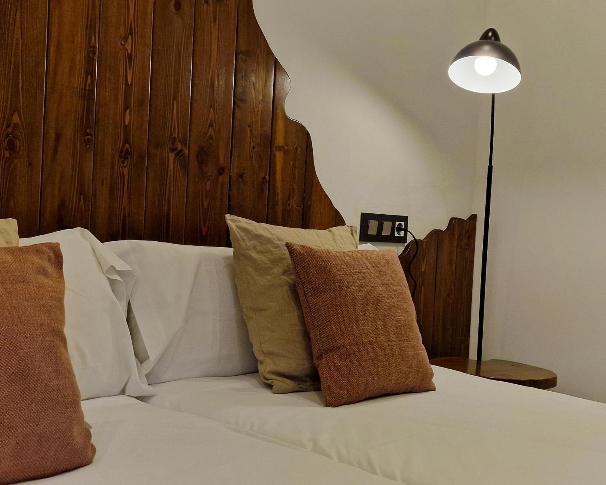 Hostal Remona Espinama Ngoại thất bức ảnh