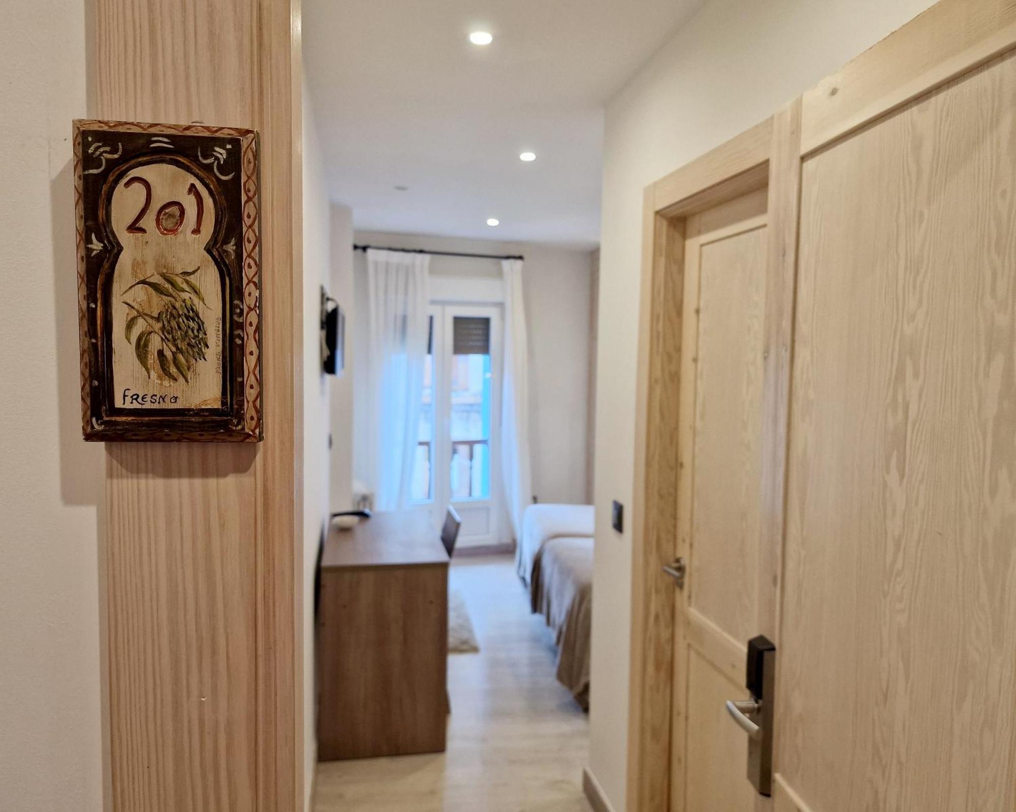 Hostal Remona Espinama Ngoại thất bức ảnh