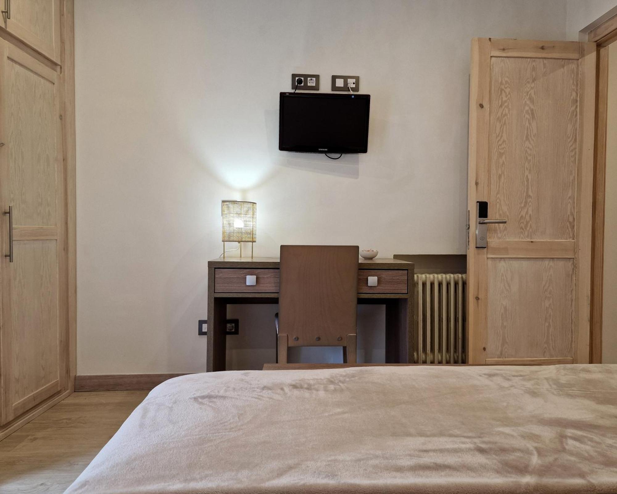 Hostal Remona Espinama Ngoại thất bức ảnh